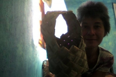 square-bottom kete, with handle