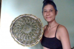 medium-sized, scalloped rim basket